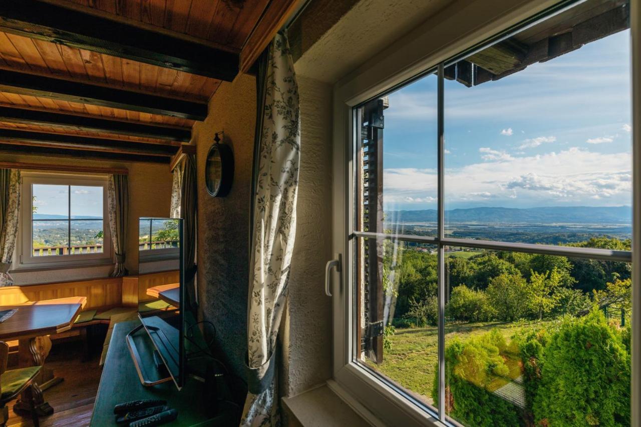 Zgornja Pohanca Cosy Hill Home Rucman With A Breathtaking View المظهر الخارجي الصورة